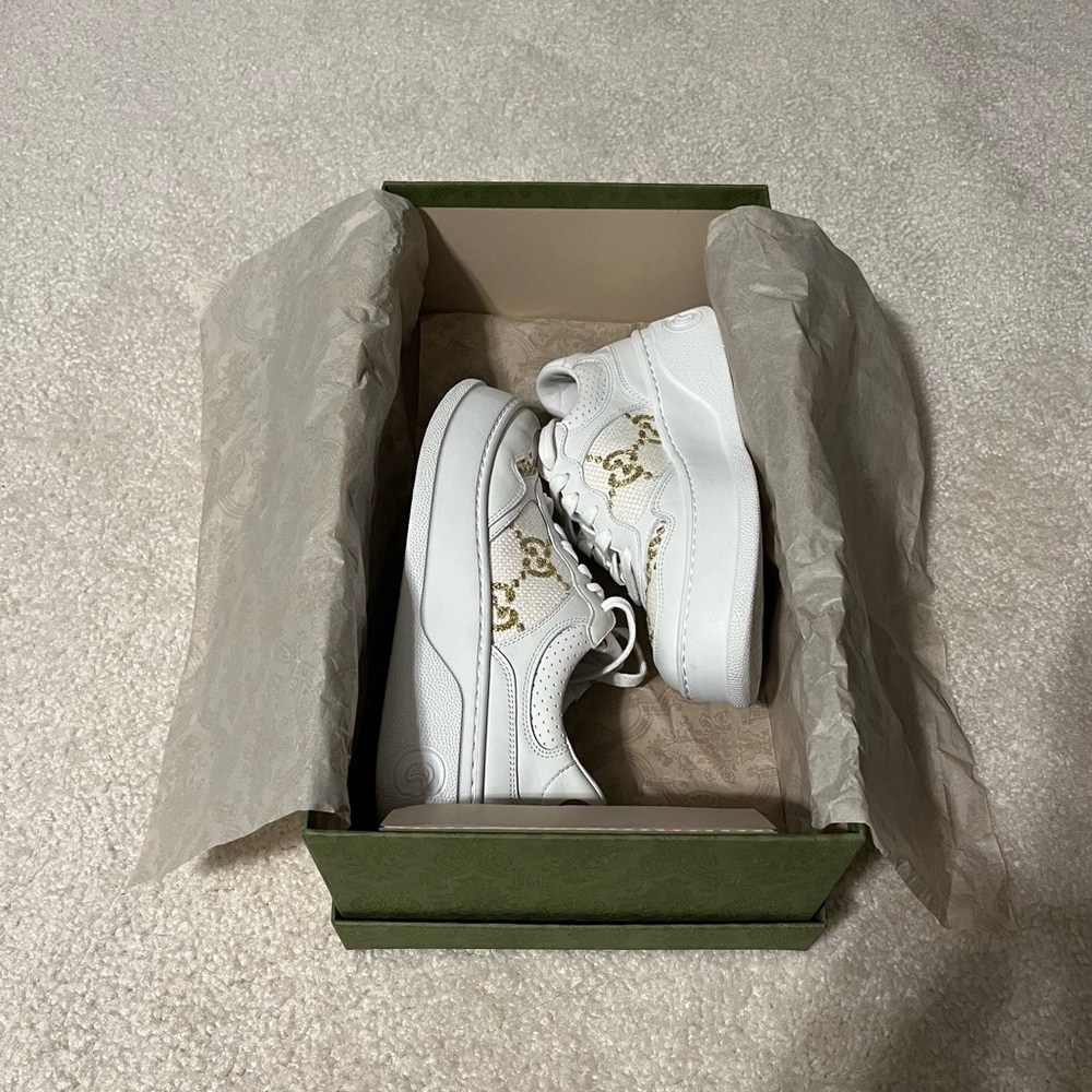 Gucci Sneakers - Picture 7 of 12